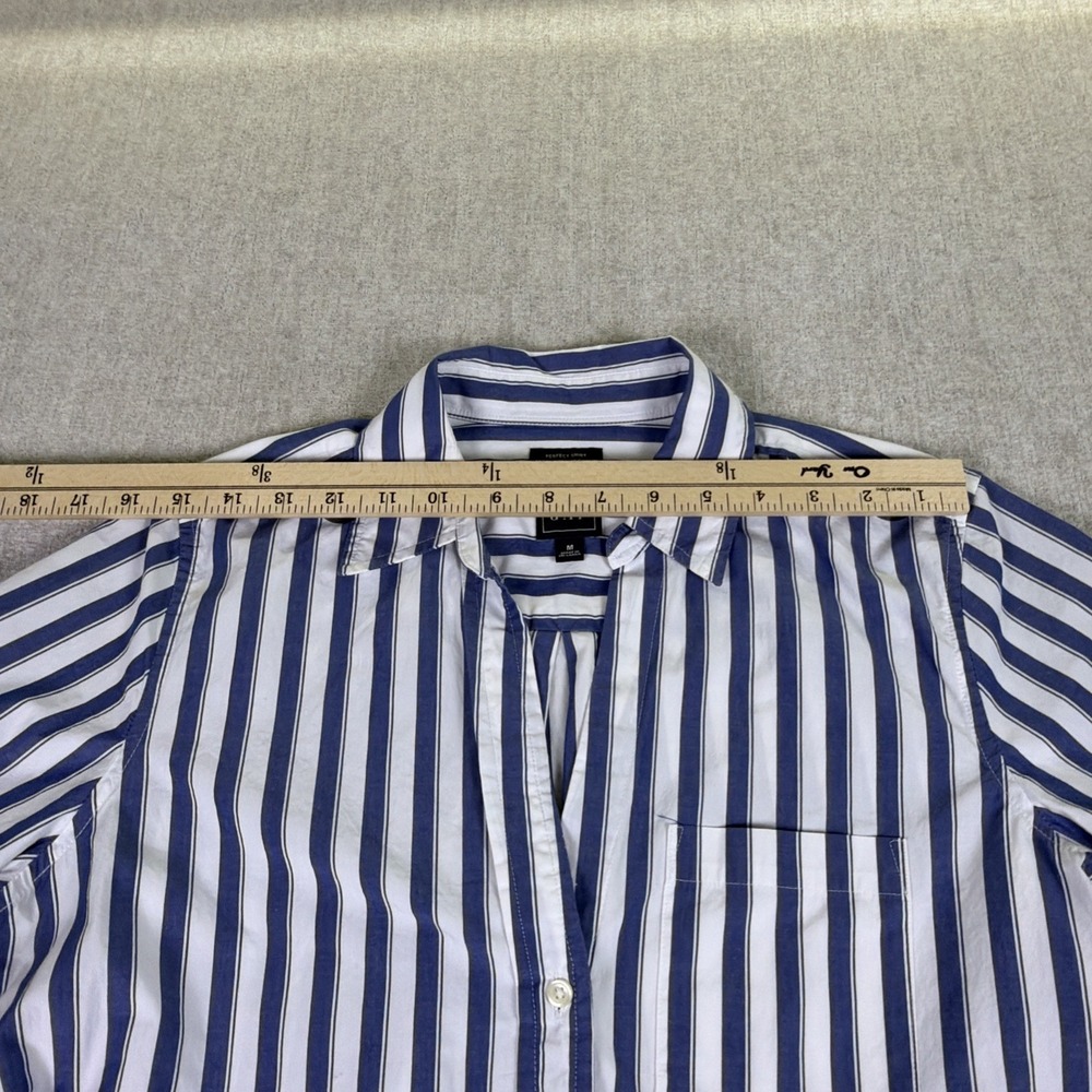 GAP Womens M Blue White Striped Button Down "Perfect Shirt" 100% Cotton Classic - Picture 6 of 14